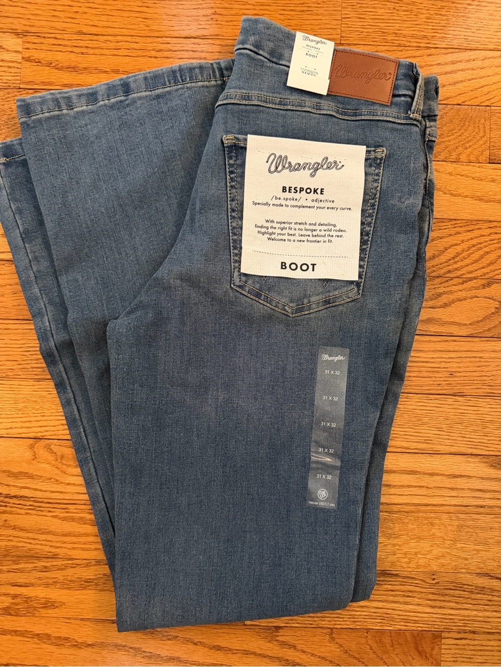 Wrangler Womens Bespoke Bootcut Jeans - Medium Blue Denim.